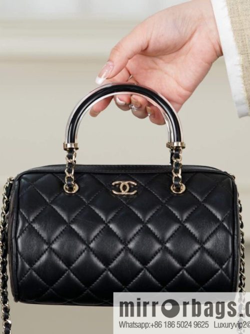 𝐂𝐡𝐚𝐧𝐞𝐥 𝟐𝟓𝐜 Early Spring Boston, Bowling Bag 💣 Black AP4411
