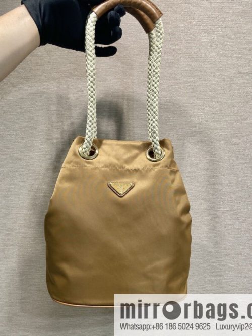 Prada new bucket bag 1BE082 catwalk model, brown.