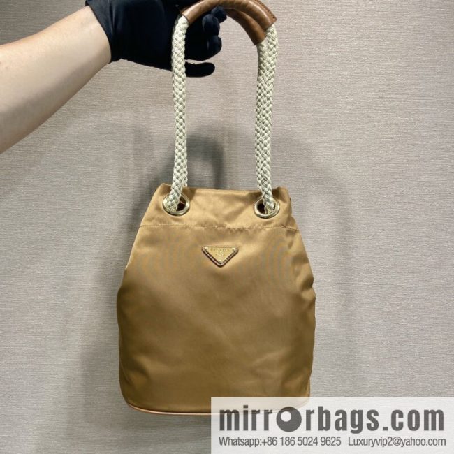 Prada new bucket bag 1BE082 catwalk model, brown.