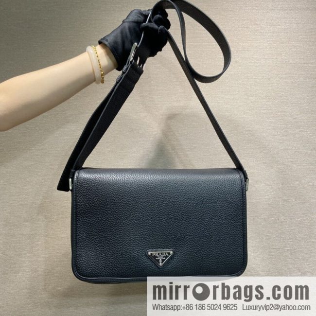 PRADA 🎉 new mailman bag 🎉 2VD075 🎉🎉 black
