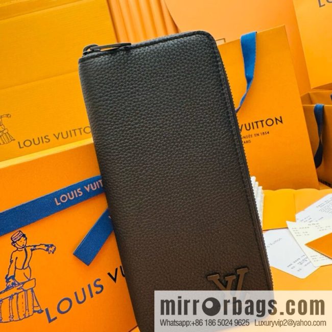 LV Zippy Wallet M81743 \"Special Free\"