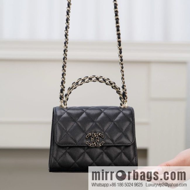 𝐂𝐡𝐚𝐧𝐞𝐥 25s Cross Handle Black Gold Litchi 🐂 Vertical AP3237
