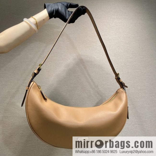 PRADA 🎉 New 🎉 1BC255 Underarm Bag 🎉🎉 Caramel