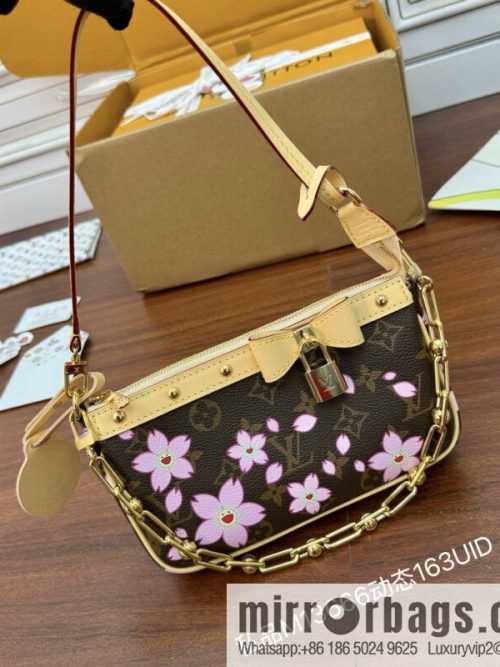 LV M13666 LV x TM Pochette Accessoires