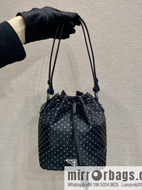PRADA 🎉 Rivet Bucket Kit 🎉 1BE067 Rivet🎉🎉