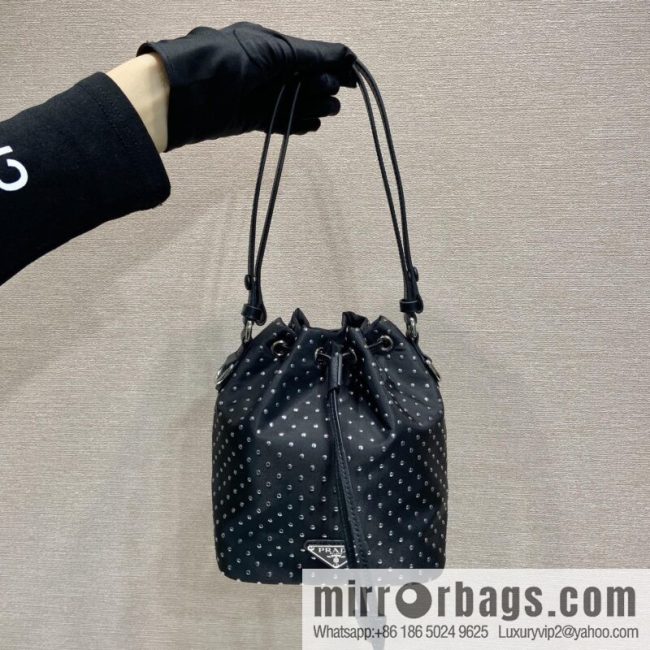 PRADA 🎉 Rivet Bucket Kit 🎉 1BE067 Rivet🎉🎉