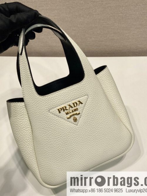 PRADA 🎉 mini basket 🎉 1BA349 🎉🎉 gold hardware 😘😘 white
