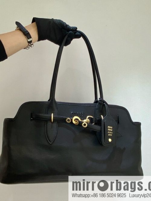 MIUMIU Aventure handbag 💕 new 💕 5BG310 💕💕 black