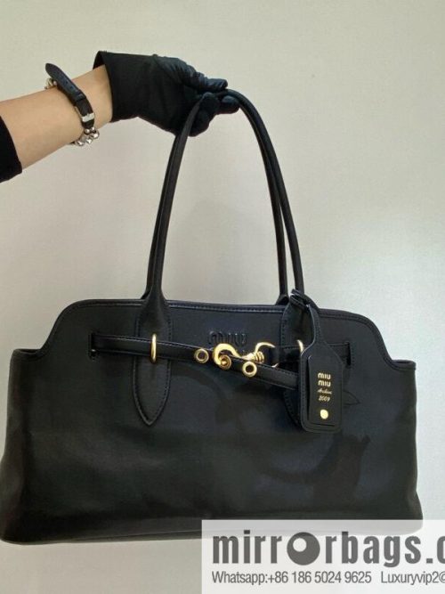 MIUMIU Aventure handbag 💕 new 💕 5BG310 💕💕 black