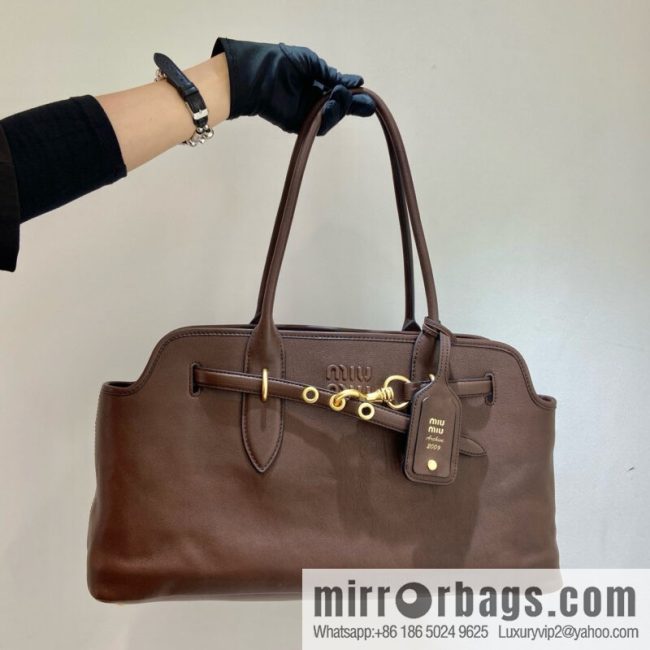 MIUMIU Aventure handbag 💕 new 💕 5BG310 💕💕 coffee color