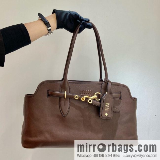 MIUMIU Aventure handbag 💕 new 💕 5BG310 💕💕 coffee color