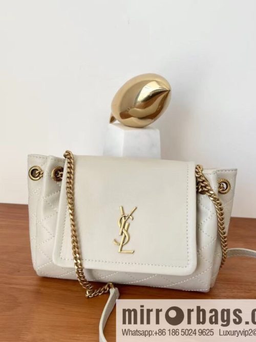 YSL 𝙈𝙊𝙉𝙊𝙂𝙍𝘼𝙈 𝙉𝙊𝙇𝙄𝙏𝘼 sheep leather mini handbag 672738 white