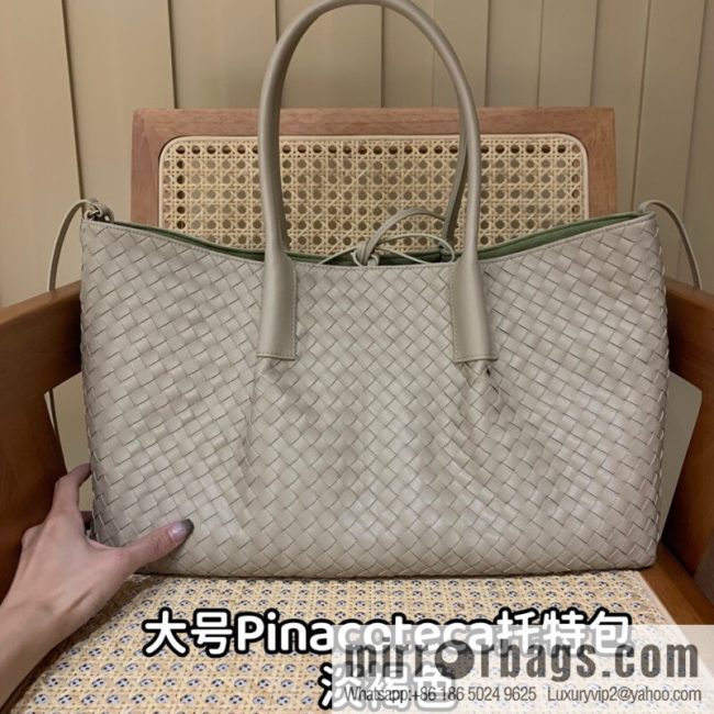 BV Large Pinacoteca Tote Bag 817166 Hazel