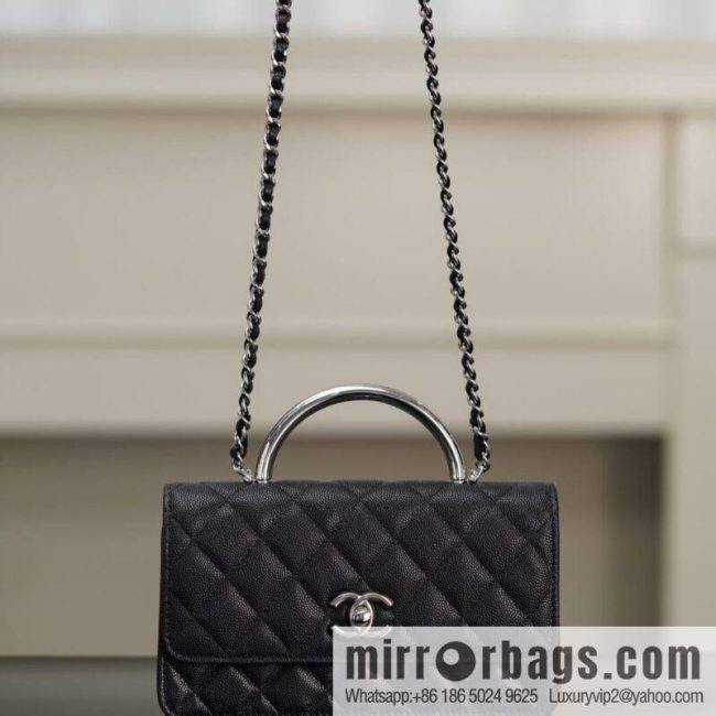 𝐂𝐡𝐚𝐧𝐞𝐥 𝟐𝟓𝐏 Handle Organ Bag, Black 🖤 Litchi Cow AP3705