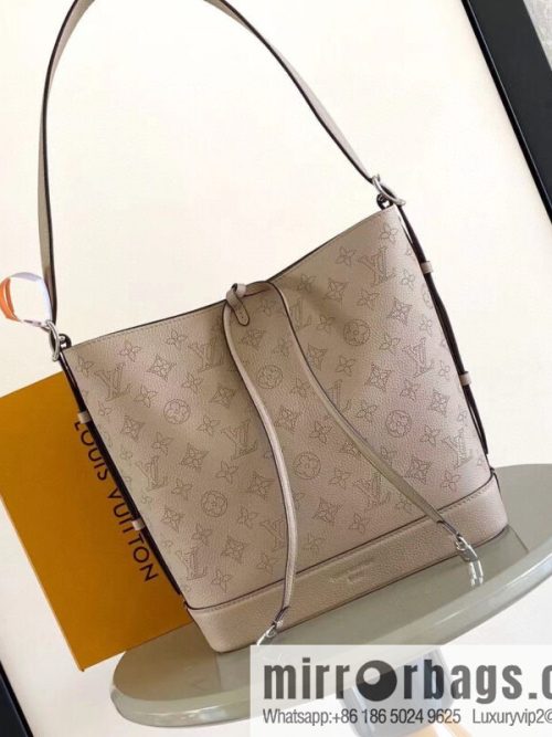 LV M12140 Flores