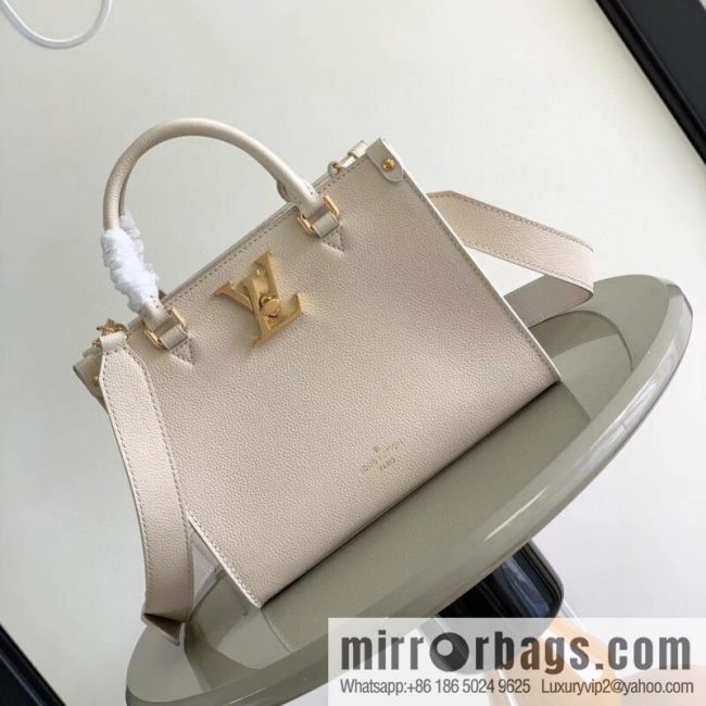LV M23637 LOCK & GO handbag