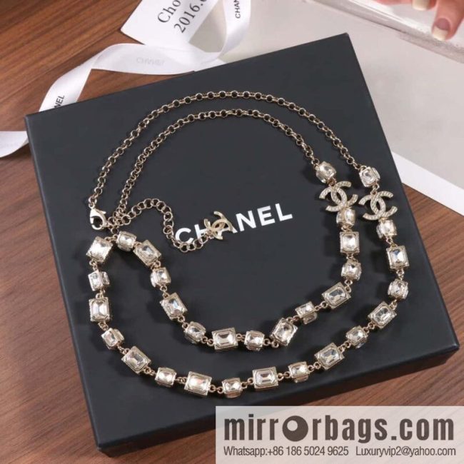 ☀️New ☑️ Chanel square diamond sweater chain necklace