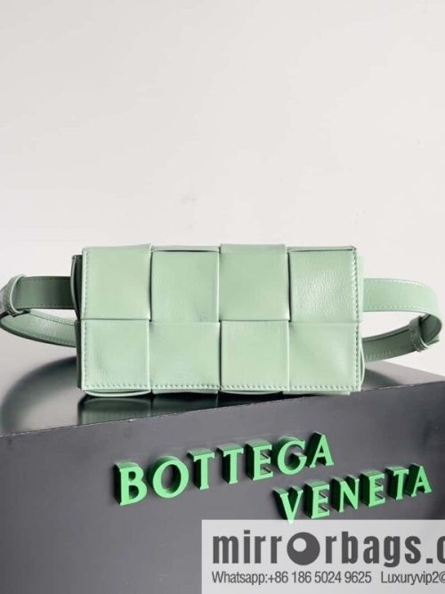 Bottega Veneta CASSETTE Oil Wax Skin Fanny Packs 651053 Sage Green
