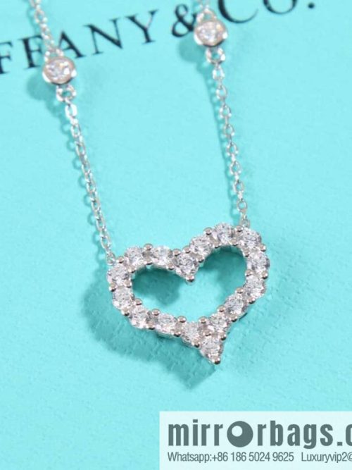 New ☑️ tiffany full diamond peach heart love necklace