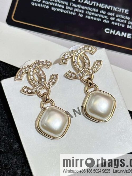 ❗️New ❗️☀️ New ☑️ Chanel c2 full diamond double c diamond pearl stud earrings ☀️