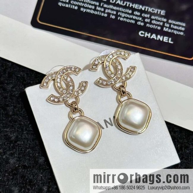 ❗️New ❗️☀️ New ☑️ Chanel c2 full diamond double c diamond pearl stud earrings ☀️