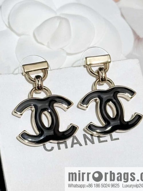 ❗️New ❗️☀️ new ☑️ chanel c2 black drip double c stud earrings ☀️