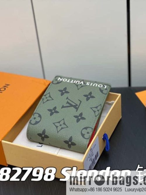 [Original single boutique] M82798 green, silk screen suit wallet series Slender wallet