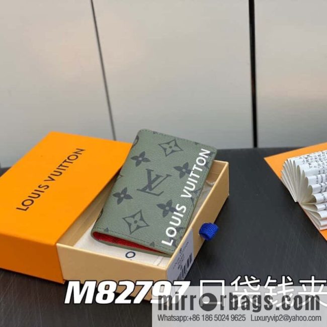 [Original single boutique] M82797 green, silk screen card holder wallet series, pocket wallet