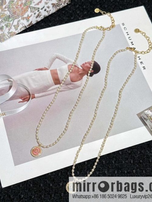 New ☑️ DIOR Dior drip CD pearl necklace