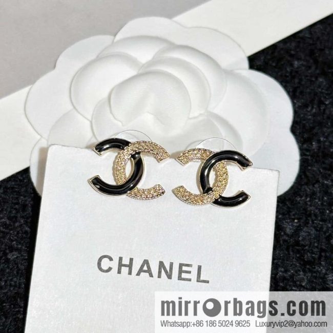 ❗️New ❗️☀️ New ☑️ Chanel C1 semi-black drip earrings ☀️