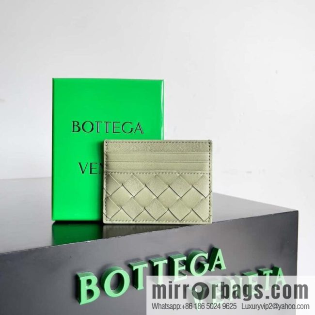 BV new braided card holder model 731956 BV braided card holder model number: 743209 Dongshi green