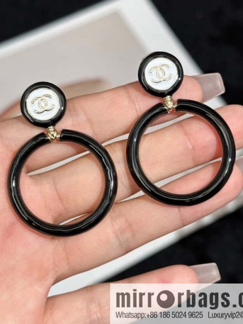 ❗️New ❗️☀️ new ☑️ chanel c2 double c black ring stud earrings ☀️