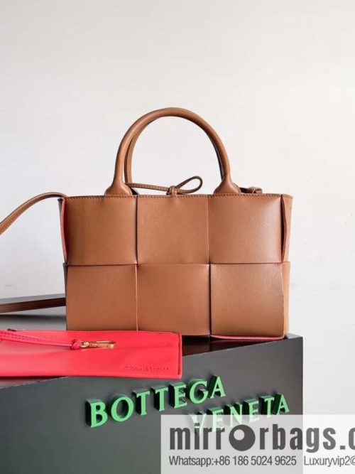 BV mini Tote bag 25cm light brown and red, model 709337.