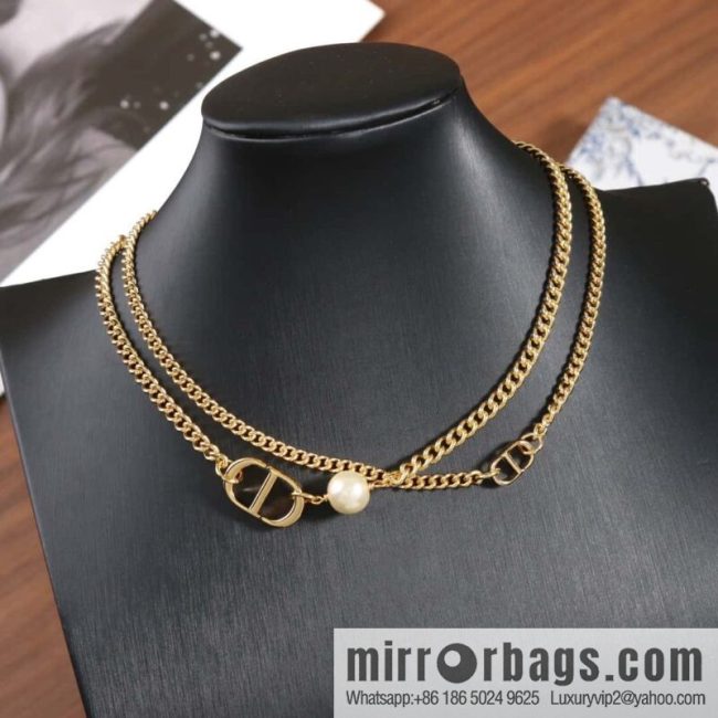 New ☑️ DIOR double pearl CD necklace