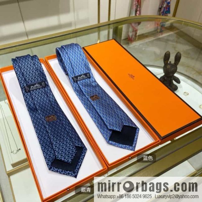 Hermes Fish Scale 100% Top Twill Silk Tie