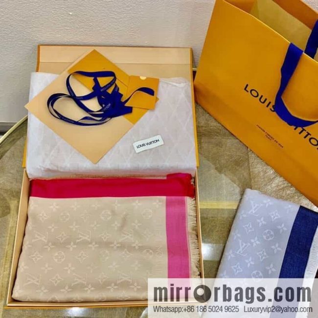 LV Louis Vuitton On The Edge Monogram Wool Mulberry Silk Blended Shawl M76371 M76465 M76372 - Image 2