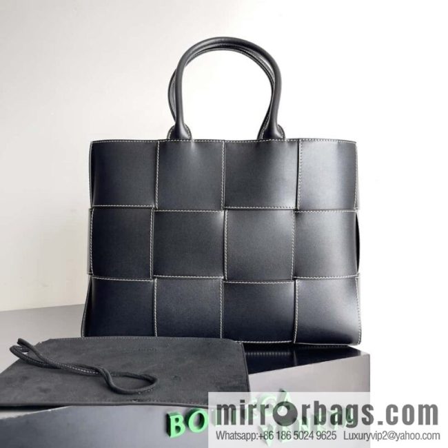 BV tote bag (small four compartments) BV new medium Arco Tote tote bag, model; 756682