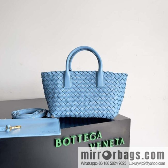 BV Mini Cabat Limited Edition mini vegetable basket BAG model; 709464 hurricane blue