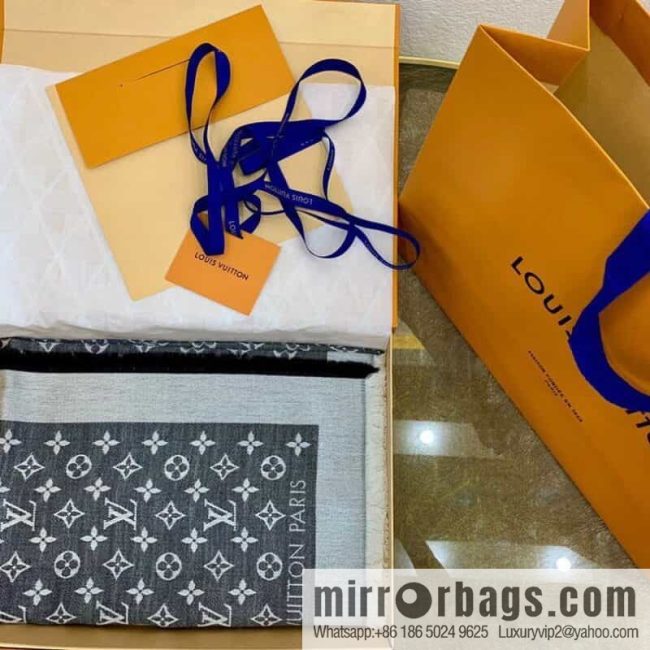 LV Louis Vuitton Monogram Denim Shawl M71378 M71382 M71330 M71329 M72412 M72046 M72273 - Image 2