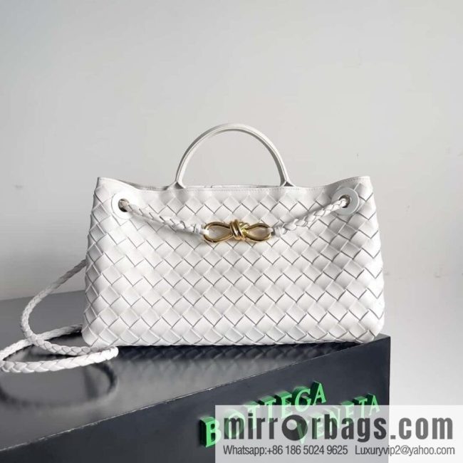 Bottega Veneta new horizontal Andiamond handbag, model number: 754990