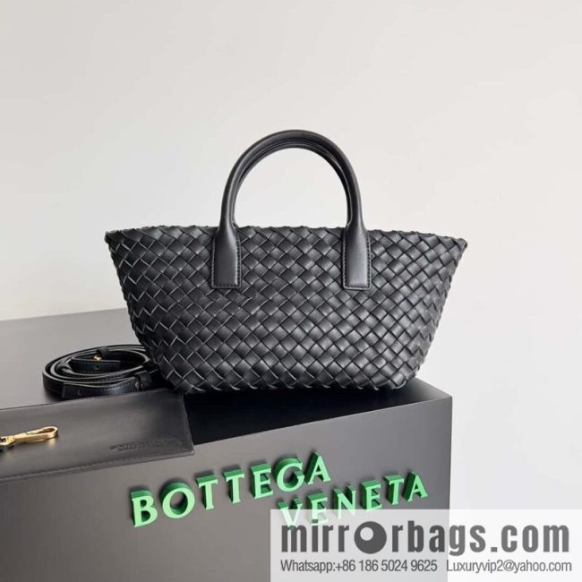 BV Mini Cabat limited edition mini vegetable basket BAG model; 709464 black