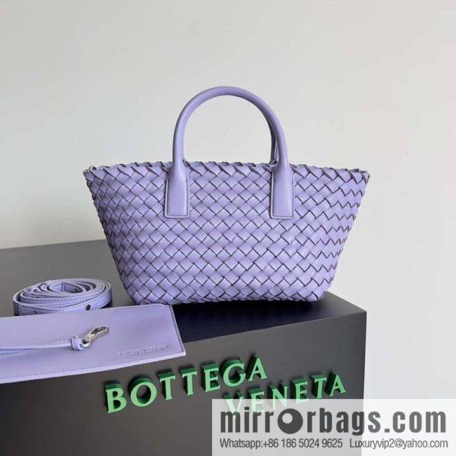 BV Mini Cabat Limited Edition mini vegetable basket BAG model; 709464 wisteria