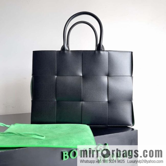 38Cm small four grid B home 2023 early spring new Arco Tote clutch bag model; 729244 Intreccio woven leather (fabric) tote handbag