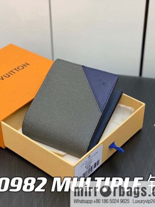 [Original order boutique] M30982 dark blue, full leather suit wallet series MULTIPLE wallet
