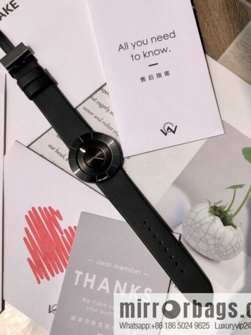 Issey Miyake! Original order quartz watch