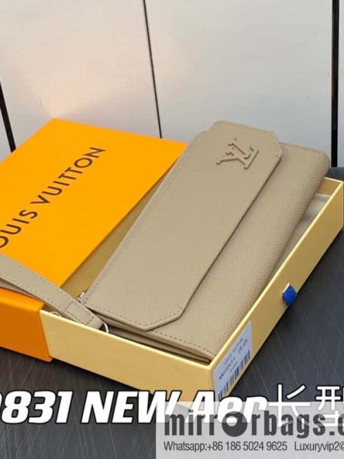 [Original single boutique] M69831 apricot, full leather clutch bag wallet series NEW Aer long wallet