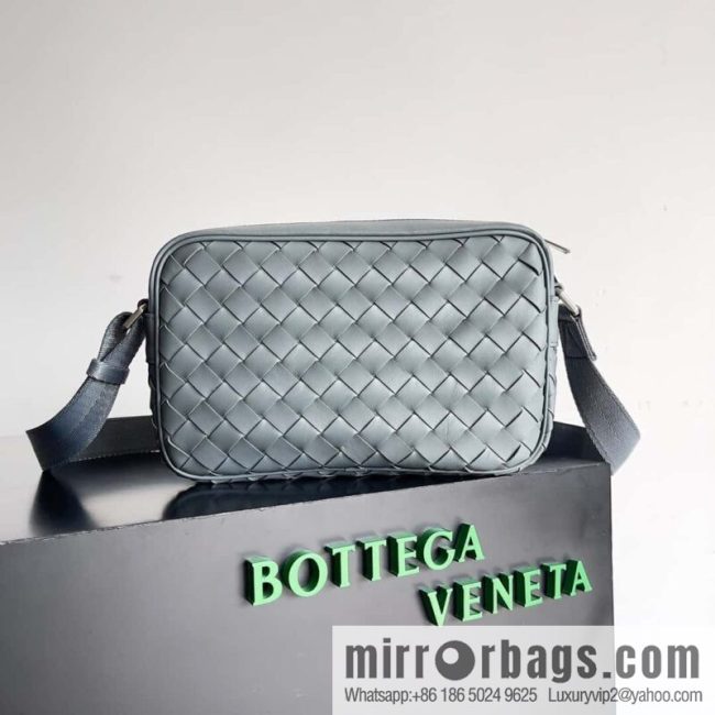 BV lntrecciato woven leather (fabric) crossbody bag model number: 710048