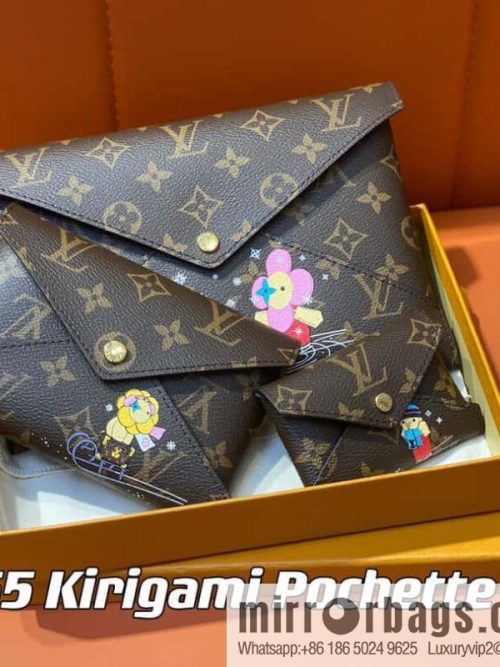 [Original order boutique] 2023 Christmas M82655 Christmas model, silk screen three-piece series Kirigami Pochette clutch bag