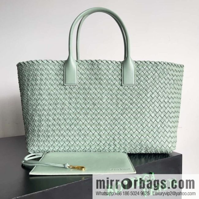 B new Cabat large shopping bag model number: 608811