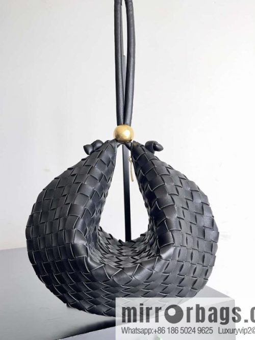 Bottega VenetaBV Turning Bag~ Golden Ball jodie Model number: 701024